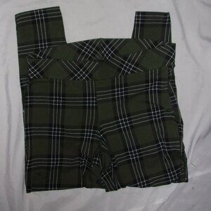 TORRID size 1 pants womens stretch top light casual dress wear green plaid
